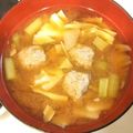 ♡kumako2♡'s cooksnap of when they made 肉団子と白菜の味噌汁.