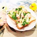 ももちゃんのれしぴ's cooksnap of when they made セロリ×ウィンナーのサラダトースト.