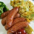 SoMiNemama's cooksnap of when they made 朝ご飯☆ウィンナーとキャベ玉.
