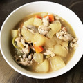 ＹＫＮ４．３'s cooksnap of when they made 簡単✿大根と豚こまの煮物.