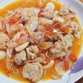 あたりめっこ's cooksnap of when they made トマトとニンニク大量消費♪手羽元のお酢煮.