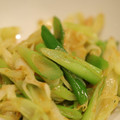 ＊＊カエル＊＊'s cooksnap of when they made 長ネギ大量消費★お弁当◎カレーバター炒め.