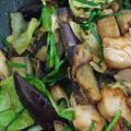 ちゃたろーもも's cooksnap of when they made 鶏むね肉と夏野菜のピリ辛炒め.