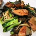 ゆいぃ25's cooksnap of when they made 鮭と小松菜の台湾風炒め.