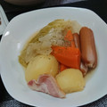 2児ママみきてぃ's cooksnap of when they made 超簡単切って煮るだけ丸ごとキャベツポトフ.