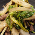 かよとしーしー's cooksnap of when they made 牛肉とセロリの黒胡椒テキトー炒め.