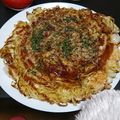 tamotan∞'s cooksnap of when they made 肉なし！卵なし！お餅でとろーりお好み焼き.
