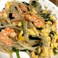 きーちょ's cooksnap of when they made エビとニラもやしの塩炒め♪卵入り！.