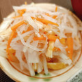 Yuuko7i's cooksnap of when they made 副菜に☆大根人参玉ねぎと油揚げの酢の物.