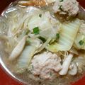 ☆タバサマ☆'s cooksnap of when they made 豚ひき肉の鍋用肉団子.