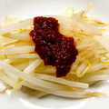 azbjbn's cooksnap of when they made ☆茹でもやし☆キムチの素和え.