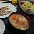 2児ママみきてぃ's cooksnap of when they made 一人ご飯向け簡単豚汁(豆腐入り).