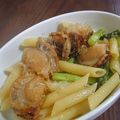 lunatomo's cooksnap of when they made さっぱり！ホタテとアスパラのペンネ.
