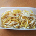 ayakaL7's cooksnap of when they made もやしとたくあん炒め.