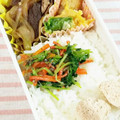 SP♪'s cooksnap of when they made 豆苗と人参の胡麻味噌和え.