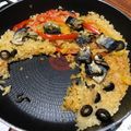 テヤン☆'s cooksnap of when they made 秋のパーティ♪秋刀魚のフライパンパエリア.