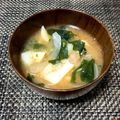 ♧ぴの字♧'s cooksnap of when they made ジャガイモ・玉葱・わかめの具沢山お味噌汁.