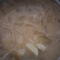 utn's cooksnap of when they made 簡単！じゃがいもと玉ねぎのお味噌汁.