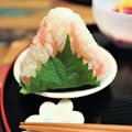 ちゃんねるゆみ's cooksnap of when they made 酢飯で☆紅生姜と大葉のおにぎり.