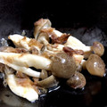 yu_kitchen's cooksnap of when they made しめじの鰹節和え♪.