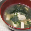 きらり流れ星's cooksnap of when they made 豆腐と大根の葉の味噌汁.