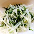 azbjbn's cooksnap of when they made 大根と大葉の❇１分❇もみ漬け.
