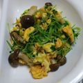 nyangomama's cooksnap of when they made 簡単！豆苗と卵の炒め物.