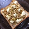 ハィさか's cooksnap of when they made 香ばしゴマ油のしらすチーズトースト☆.