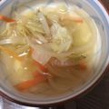 クックZ8J4H4☆'s cooksnap of when they made ざく切りキャベツのコンソメスープ.