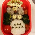 あぬまる's cooksnap of when they made キャラ弁 トトロと真っ黒くろすけ.