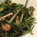 1035's cooksnap of when they made ベトナム風　花ニラのニンニク炒め.