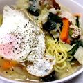 にゃん♪にゃん♪'s cooksnap of when they made 野菜たっぷりの中華麺.