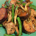 中華街's cooksnap of when they made 鶏肉とさつま芋のカレーオイスター炒め.