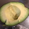 （の_の。）'s cooksnap of when they made 裏ワザ♡アボカドの種を簡単に取る方法.