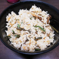 ♡ちぃﾀﾝまま♡'s cooksnap of when they made 山菜と鶏ももの炊き込みごはん(*^^*).