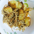 櫻田音羽's cooksnap of when they made 簡単☆じゃがいもとえのきバター.