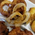 たぶんなっちゃん's cooksnap of when they made 唐揚げの衣活用法！ウィンナーと新玉揚げ.