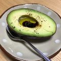 ゆったん's cooksnap of when they made アボカド半分に切るだけ前菜その1♪.