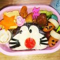 t…らんでぃ's cooksnap of when they made キャラ弁：ドラえもん（顔半分バージョン）.