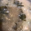 no1642's cooksnap of when they made 玉ねぎと小松菜と卵の味噌汁.