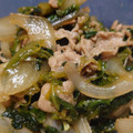 monjimari's cooksnap of when they made 新玉ねぎとほうれん草と豚バラの炒め物♡.