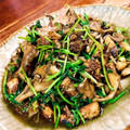 ちゃちゃまる26's cooksnap of when they made ダイエット!サバの水煮缶と豆苗と舞茸炒め.