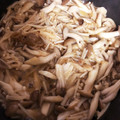 miyu1812's cooksnap of when they made 【簡単混ぜるだけ♡】きのこの炊き込みご飯.