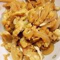 ちゃつ2's cooksnap of when they made 簡単☆ちくわと玉ねぎの卵とじ♪.