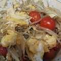 shirokarin's cooksnap of when they made トマトともやしの卵炒め.
