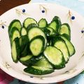 こともみ's cooksnap of when they made 即席シンプルなきゅうりの漬物♡.