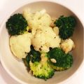 caruga's cooksnap of when they made カリフラワーとブロッコリーのニンニク風味.