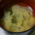ヨシヨッシー's cooksnap of when they made じゃが芋と玉葱とわかめの味噌汁.
