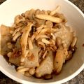 初めての育児生活's cooksnap of when they made しめじとコンニャクのおかか炒め.