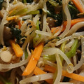 tototoshibow's cooksnap of when they made ほうれん草としめじ、もやしと人参のナムル.